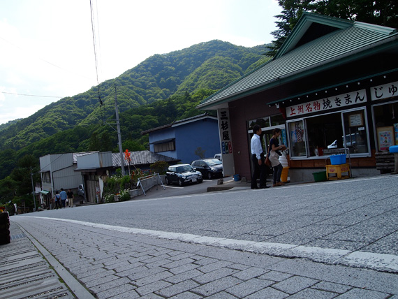 http://www.at-roadside.com/drive/img/130608harunajinjya_02.jpg