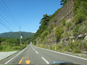 羽鳥湖から下野街道を目指す