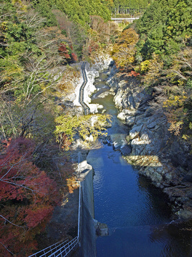 白丸ダム水門通路からの景観