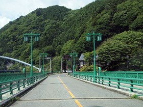 奥多摩湖 深山橋