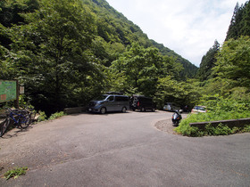 海沢園地駐車スペース