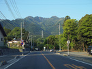 三峰神社に向かうR140