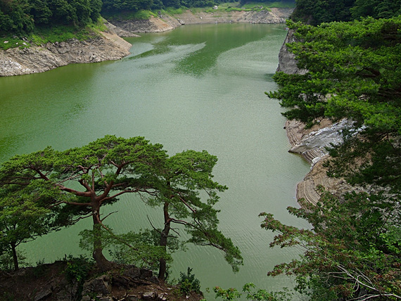 神流湖の風景