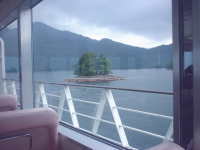 遊覧船から見る中禅寺湖