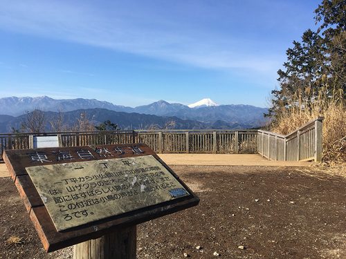 一丁平展望台から富士山の眺望