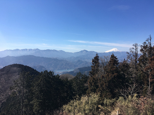 景信山から富士山の眺望