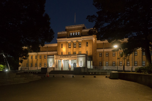 夜の国立科学博物館