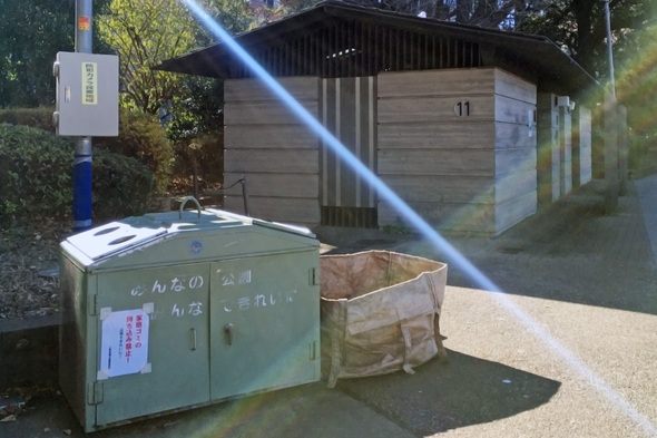 上野公園に設置されたゴミ箱