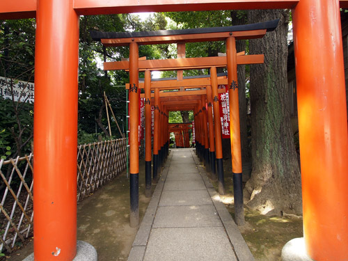 花園神社